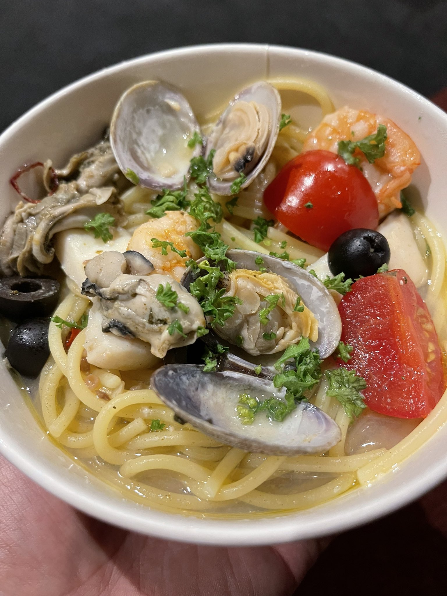 田中将大 Masahiro Tanaka 本日から発売開始された 僕のプロデュースグルメ食べてくれた人ーーーー ちなみに今日僕はシーフードパスタを食べました T Co 7zdakiticn Twitter