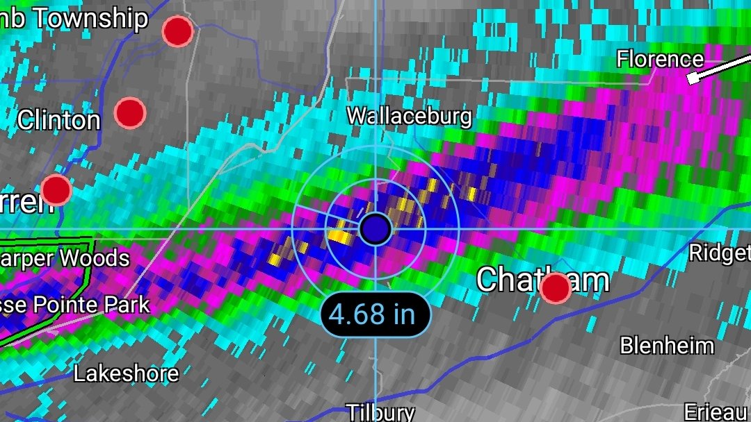 Over 100mm of rainfall fell across Essex, Chatham-Kent last night alone. Anyone experiencing flooding this am? #ONStorm #onwx https://t.co/0ImMLi6JNL