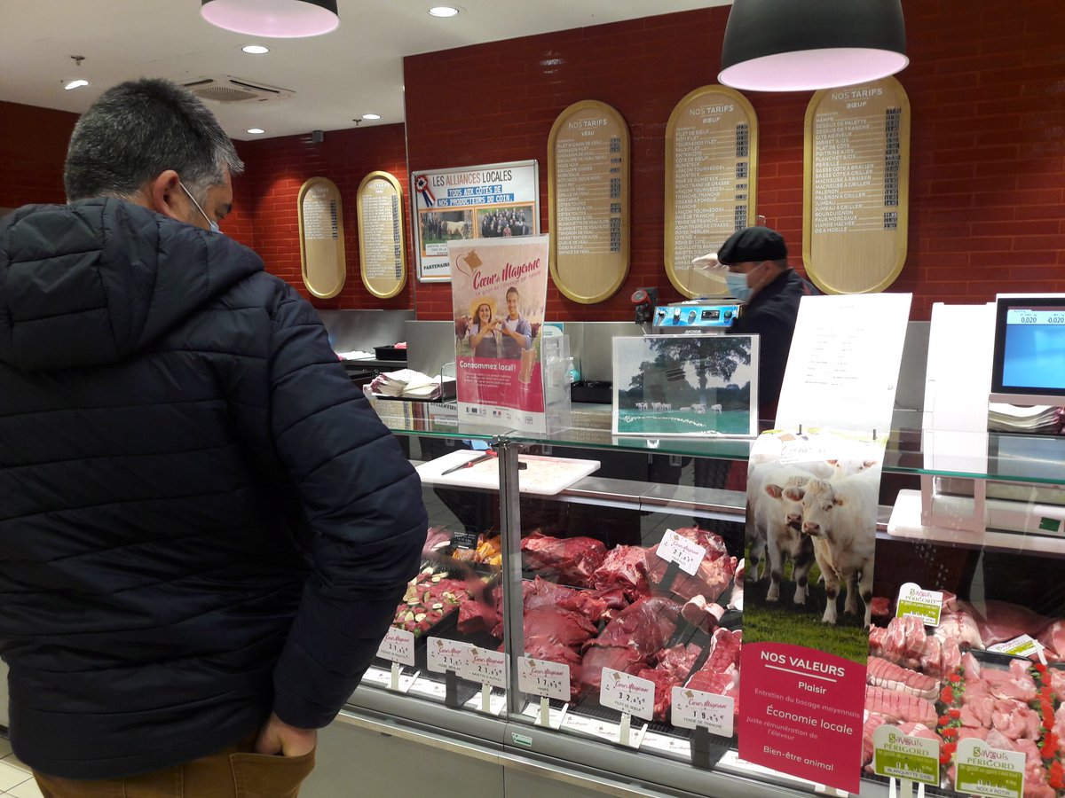 Alliance local Leclerc  
aller à la rencontre du consommateur pour présenter #Coeurdemayenne  une viande local #ecla53   les éleveurs de la Mayenne expliquent tout simplement leur travail au quotidien
<a href="/Agri_53/">Agri53</a> <a href="/fdsea53/">FDSEA53</a>