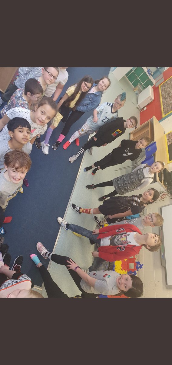 P5Csp's tweet photo. Primary 5, I am so proud of each and every one of you! You have worked so hard throughout a very challenging year. It has been a pleasure to be your teacher and I know that you will be amazing P.6's ⭐💫. Wishing you all a fantastic summer and I'll see you all soon 🥰. https://t.co/pv5le34syp