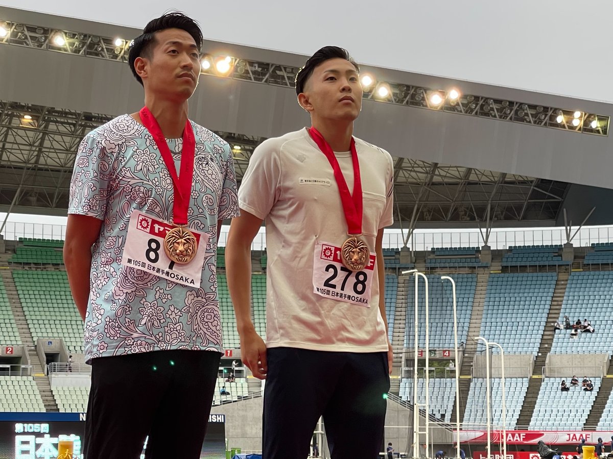jaaf_official's tweet photo. 【#日本選手権】
★男子棒高跳✨表彰式✨
1位🥇#竹川倖生（丸元産業）5m70 PB
2位🥈#江島雅紀（富士通）5m60
3位🥉#石川拓磨（東京海上日動CS）5m60
3位🥉#山本聖途（トヨタ自動車）5m60

応援ありがとうございました🙌

✅https://t.co/o9QDp8A2nO

#誇りをまとうために
#東京への最終章
#JAAF #陸上 https://t.co/vbndC3XwFD