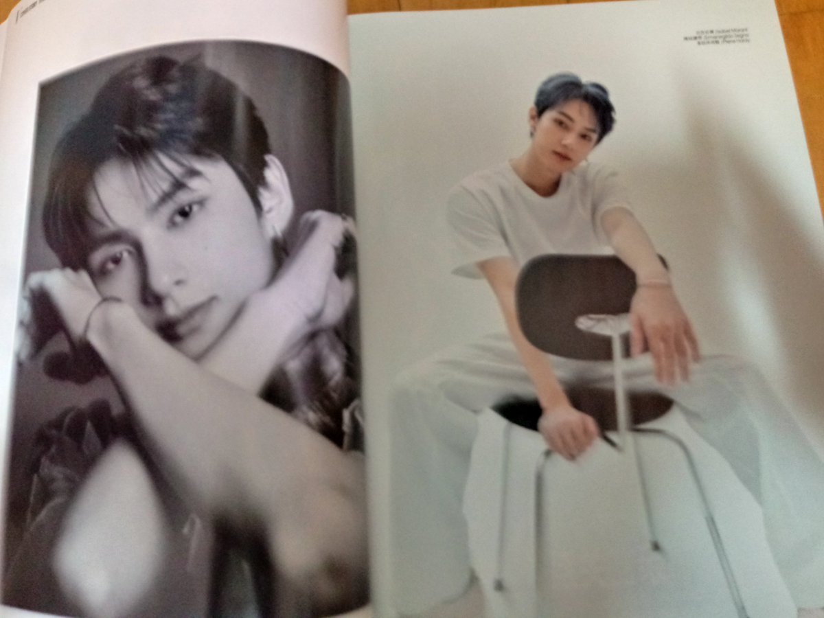 <a href="/theinnocence_J/">준휘🍒тнe ιɴɴoceɴce</a> 공구 해주신 준이 잡지 왔어요~!!!
기다린만큼 너무 너무 예쁜 심천 고양이😻😻
페이지에 나오는 준이랑 포스터에 뽀뽀 하는 중..❤