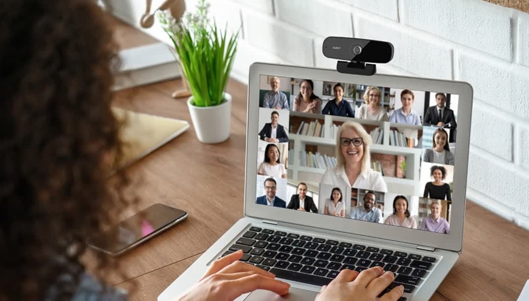 ¿Qué producto de AUKEY utilizaste más durante la cuarentena?
#encasa #AUKEY #webcam #amigos