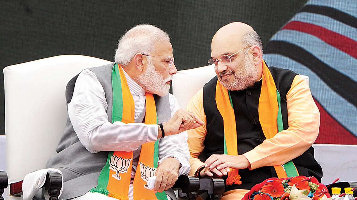 Indian_Analyzer's tweet photo. 1/ THREAD :

How Manoj Sinha has proved his worth in J&amp;K?

𝗥𝗲𝗧𝘄𝗲𝗲𝘁 𝘁𝗵𝗶𝘀 𝗧𝘄𝗲𝗲𝘁 &amp; 𝗦𝘁𝗮𝗿𝘁 𝗥𝗲𝗮𝗱𝗶𝗻𝗴 👇

When LG Manoj Sinha was introducing PM Narendra Modi to the Leaders of J&amp;K on June 24, No one knew that he had left his Son's Wedding Ceremony Midway😱 https://t.co/gmCxQrQe2A