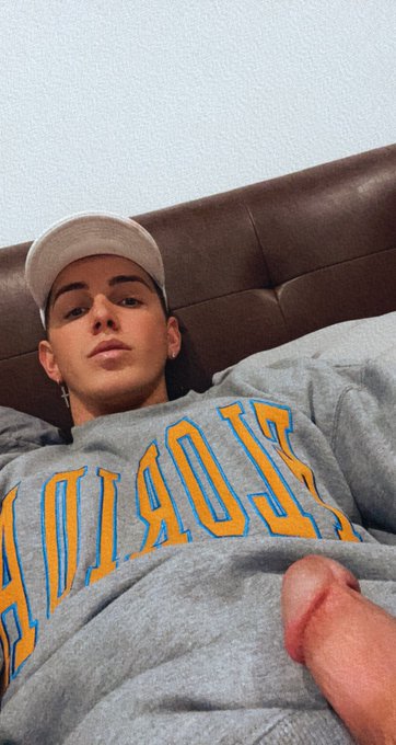 RT if you like 🍆 https://t.co/0lMwIMbdOP