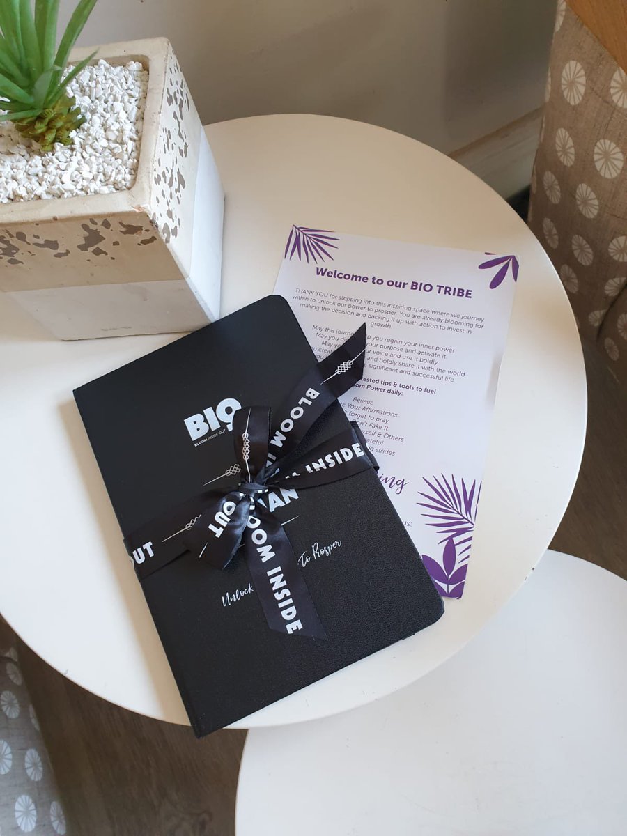 bloominsideout_'s tweet photo. Affirmative &amp; Optimist Gifting Range  for those who want to leverage the power of thoughts to #KeepBlooming 
.
Those who know that everything they need to succeed it within them!
#BloomInsideOut
.
SHO HERE 👇🏽
https://t.co/C4nYLEuuqL https://t.co/tRvgnYxayZ