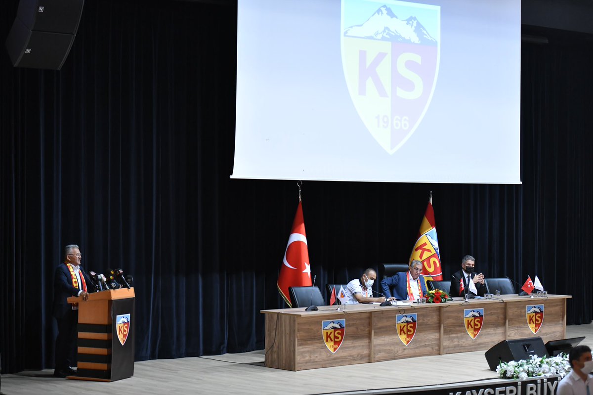 Memduh Büyükkılıç
