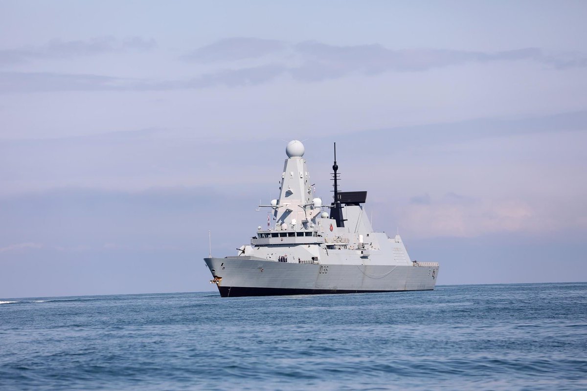 MIAofGeorgia's tweet image. The Royal Navy ship #HMSDEFENDER has arrived at the Batumi Port.

The ship&apos;s visit serves to demonstrate the close cooperation between the #UnitedKingdom &amp;amp; #Georgia in the defence and security field.
🇬🇪🇬🇧
police.ge/en/14743
