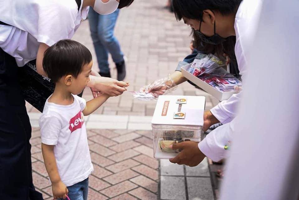 don_msi's tweet image. Burmese people distributed leaflets in #Yokohama, #Japan today in making the world know more about lunatic SAC's inhumane genocidal crimes against the innocent #Myanmar civilians.
#June26Coup #GenocidalMilitary #WhatsHappeningInMyanmar