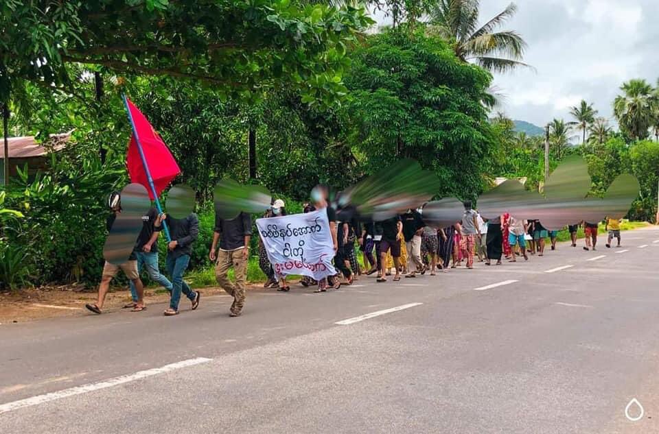 Xingnge_100585's tweet image. At Kadet Nge Seik Village, #Launglon Township youths held marching strike to protest against the Military dictatorship .
#GenocidalMilitary #WhatsHappeningInMyanmar #June26Coup