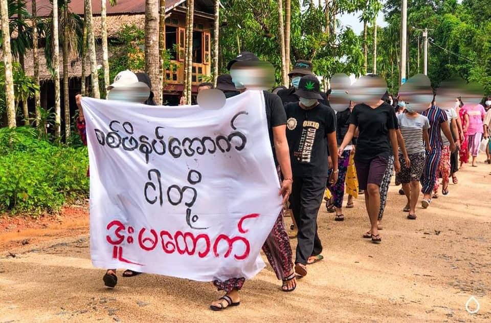 Xingnge_100585's tweet image. At Kadet Nge Seik Village, #Launglon Township youths held marching strike to protest against the Military dictatorship .
#GenocidalMilitary #WhatsHappeningInMyanmar #June26Coup