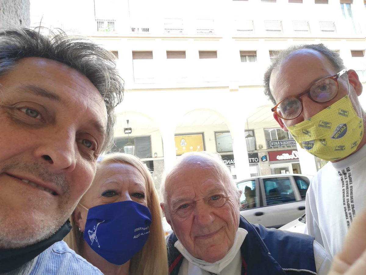 LegaLivorno's tweet photo. Lega #Livorno presente anche questo #Sabato in #ViaGrande con il gazebo allestito sai suoi favolosi #iscritti ed #eletti...
Grazie alle grandi #donne e ai grandi #uomini della sezione ladronica !!!
https://t.co/Agzp6qrpa3 https://t.co/Q5jz5u3zlP
