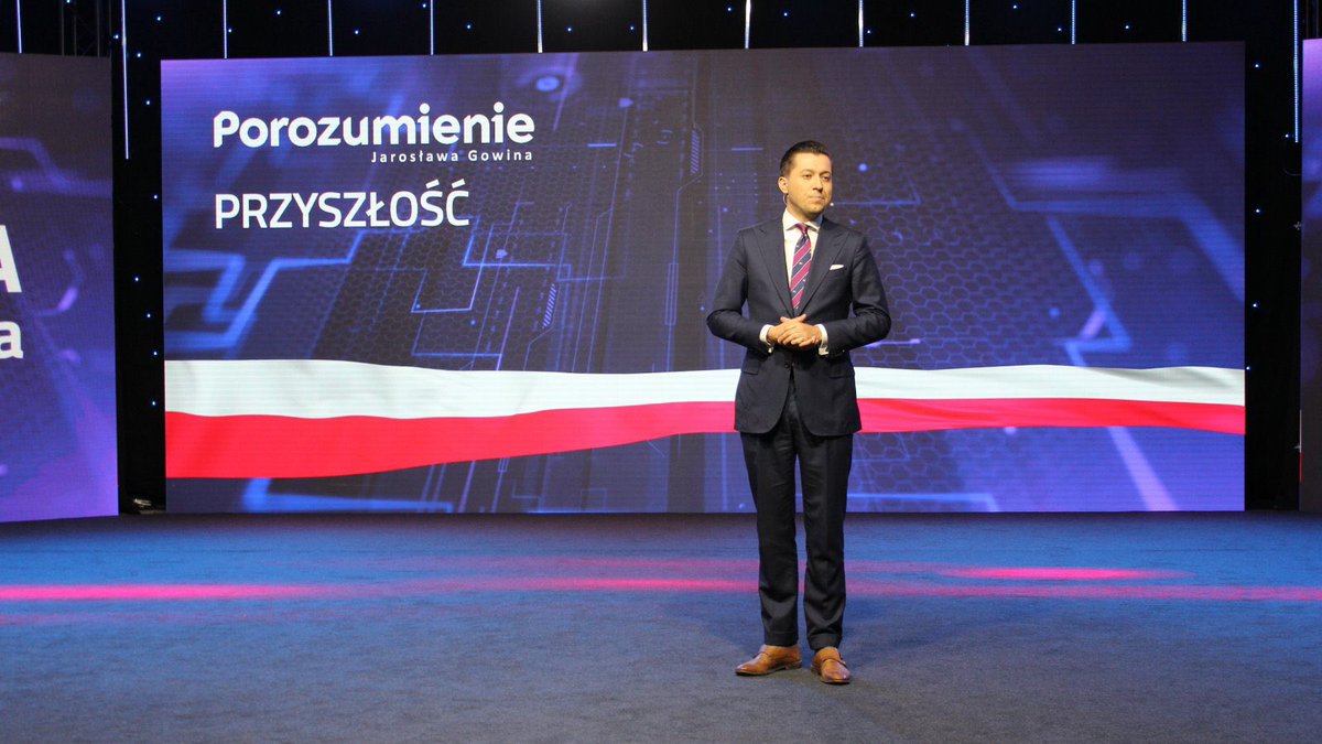 Młodzi to przyszłość Polski. To od młodych zależy jak Polska będzie wyglądać za kilka i kilkanaście lat! 💪🇵🇱❤️
#KongresPorozumienia #PolitykaOdNowa