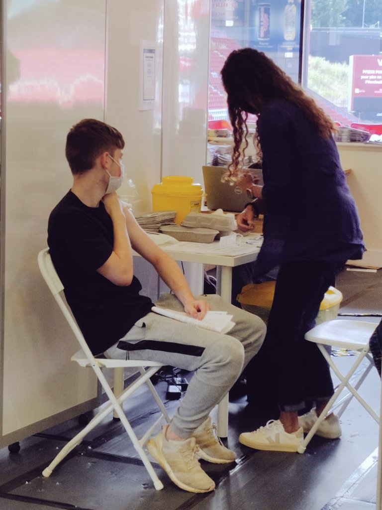 Amazing service @CAFCofficial vaccination centre today. My 18 year old done!   Thank you to @NHSGreenwichCCG @neilaike.  #GrabAJab