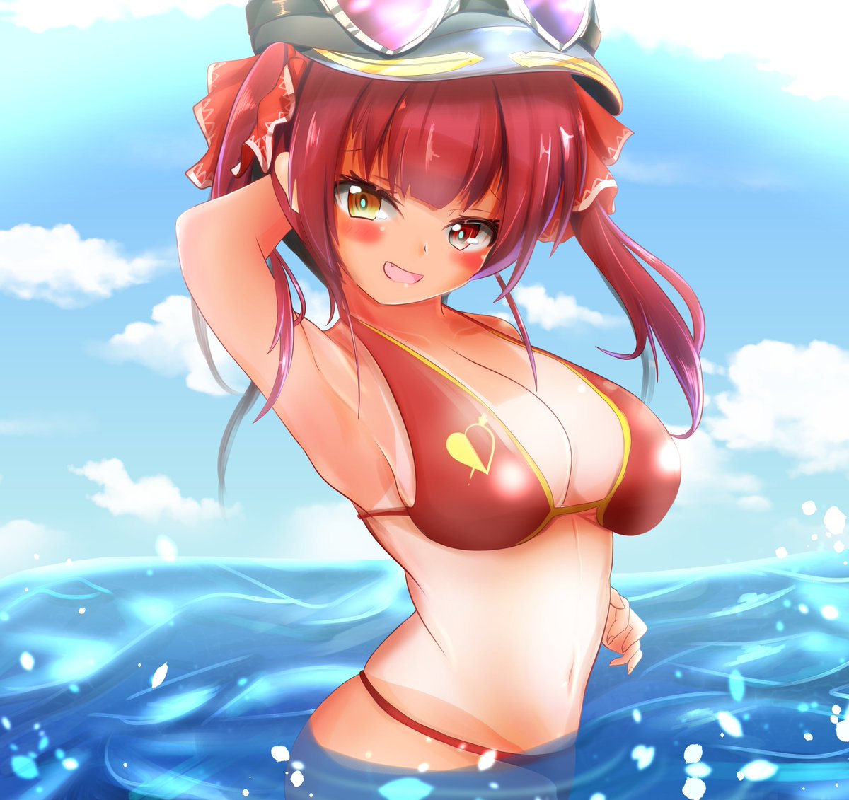 #マリンのお宝
褐色スク水日焼け跡ビキニ船長と、黒髪Ver差分 