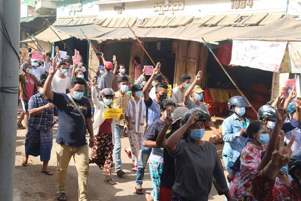2021Revtweets's tweet image. In honor of Salai Tin Maung Oo, a Chin student leader who was hanged on June26,1976, the #Monywa General Strike assembled on the city's busiest streets.
#GenocidalMilitary
#June26Coup
#WhatsHappeningInMyanmar