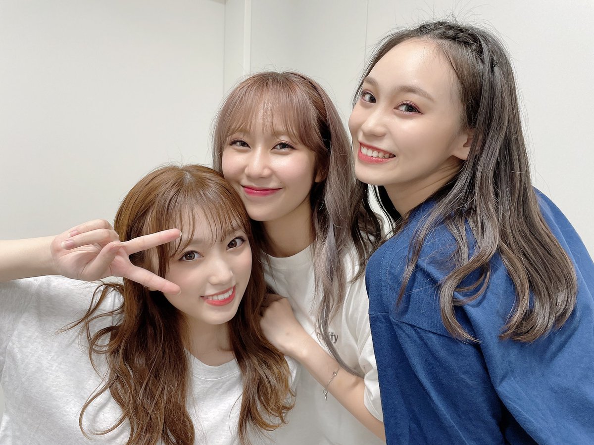 上野遥 S Tweet 奈子おかえりー 嬉しい この前ダンスの先生と3人で一緒に練習してたから奈子が無事に終えることができて私まで感動しちゃった お疲れ様 そして 20歳おめでとう 羊さんヘアー事件で泣いてたのが懐かしすぎるくらい大人になったね 昔も 上野遥 S Tweet 奈子おかえりー 嬉しい この前ダンスの先生と3人で一緒に練習してたから奈子が無事に終えることができて私まで感動しちゃった お疲れ様 そして 20歳おめでとう 羊さんヘアー事件で泣いてたのが懐かしすぎるくらい大人になったね 昔も