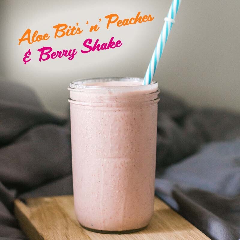 DympnaArmitage's tweet photo. #LiteSnack
A 300 calorie #ShakeRecipe
Just blend
🔸1 scoop Vanilla Forever Lite Ultra
🔸4 oz. Forever Aloe Peaches or Aloe Mango
🔸 5 oz. skimmed/soya milk
🔸 1/2 cup frozen raspberries/strawberries
#foreveraloemangomadness #peachmadness
https://t.co/NmmVsQVcyV https://t.co/4jKoTFSmxE