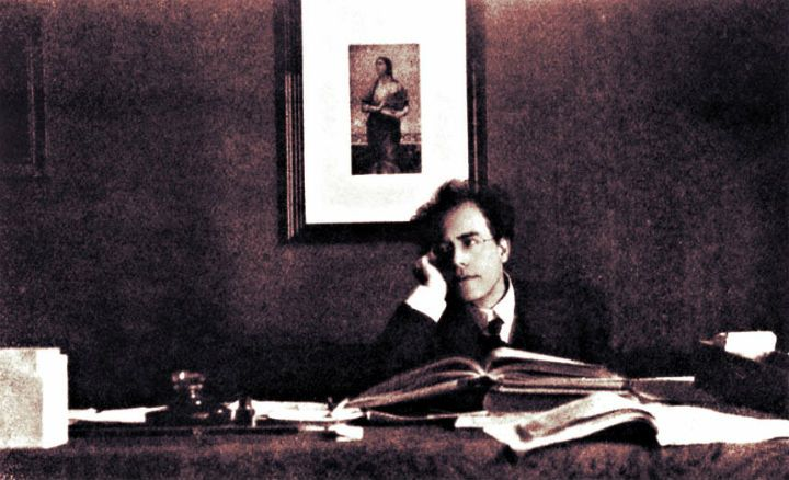 MikhailUC's tweet photo. En Viena, el 26 de junio de 1912 se estrena con gran éxito la Sinfonía No. 9 en Re mayor de Gustav Mahler, bajo la dirección de Bruno Walter. Ésta era la última de sus sinfonías que logró completar: Mahler había fallecido el año anterior sin poder escucharla siquiera. https://t.co/zWT8HhdFg7