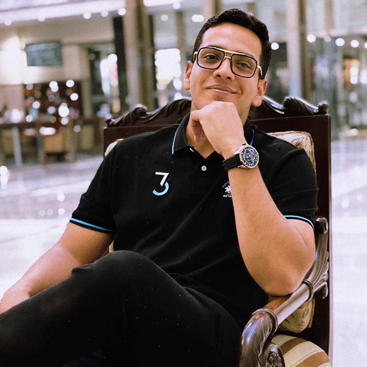 ghameesulmohsin's tweet photo. Lets make it on luck, if its head i’m your and if its tale you’re mine 😏
- - -
#Devilogger #Ghamees #fashionbyghamees #FashionByGhamees #MrGhamees #TheMaverick #devil #vlogger #VLOGDUDE #TheDevilogger #model #style #mensfashion #mensstyle https://t.co/FjwN3NGrAK