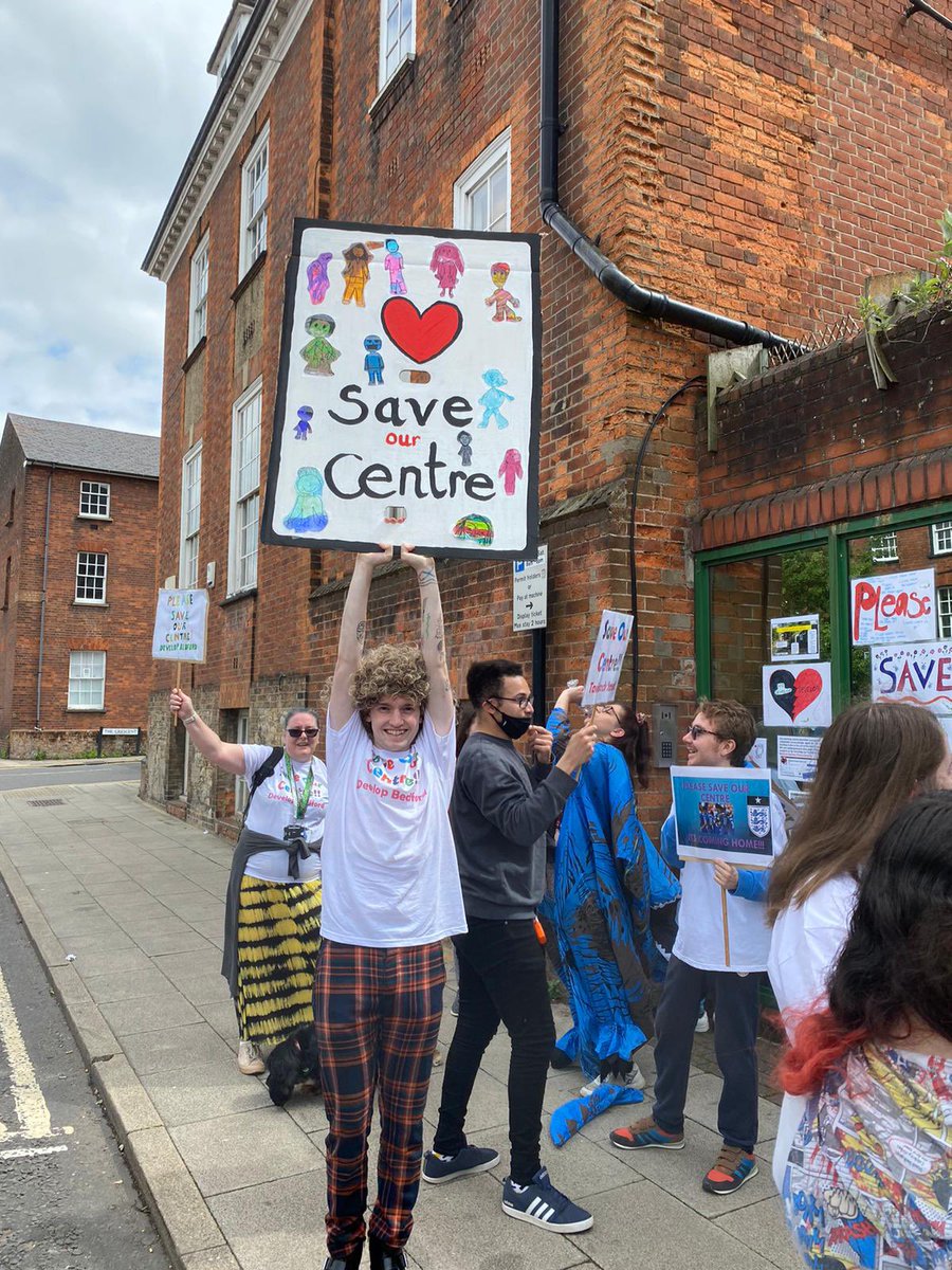 BedfordUs's tweet photo. Our  Hearts ♥️ ♥️ ♥️ with our Learners.... with our Centre... 
❤️❤️❤️ We will fight to the end... @sukhjin06874951  @itvnews @bedfordindy https://t.co/ZTMUSpqQmm