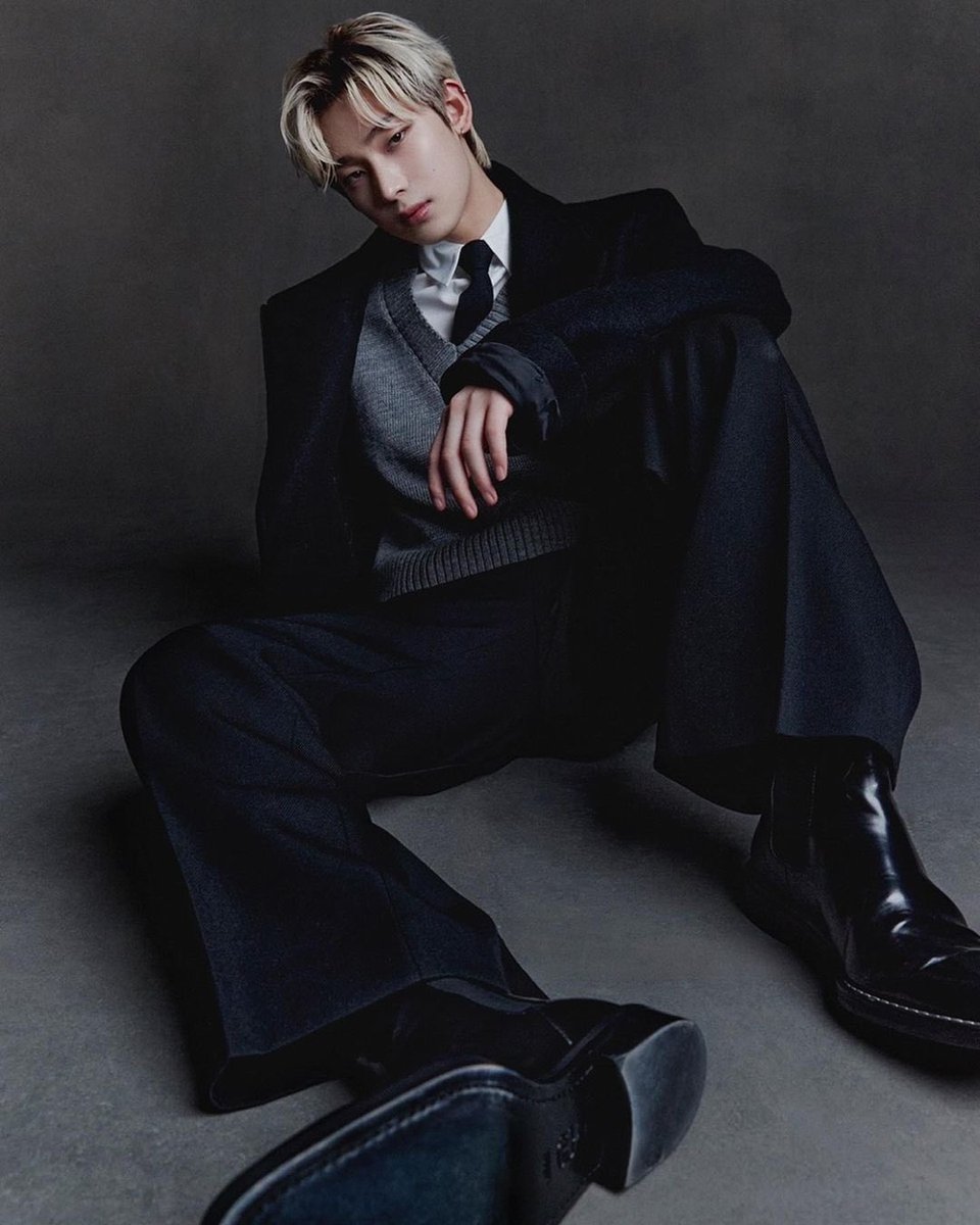 enhypenupdates's tweet photo. (3/3)

@ENHYPEN_members @ENHYPEN #ENHYPEN #엔하이픈 https://t.co/zjLU2PkXCv