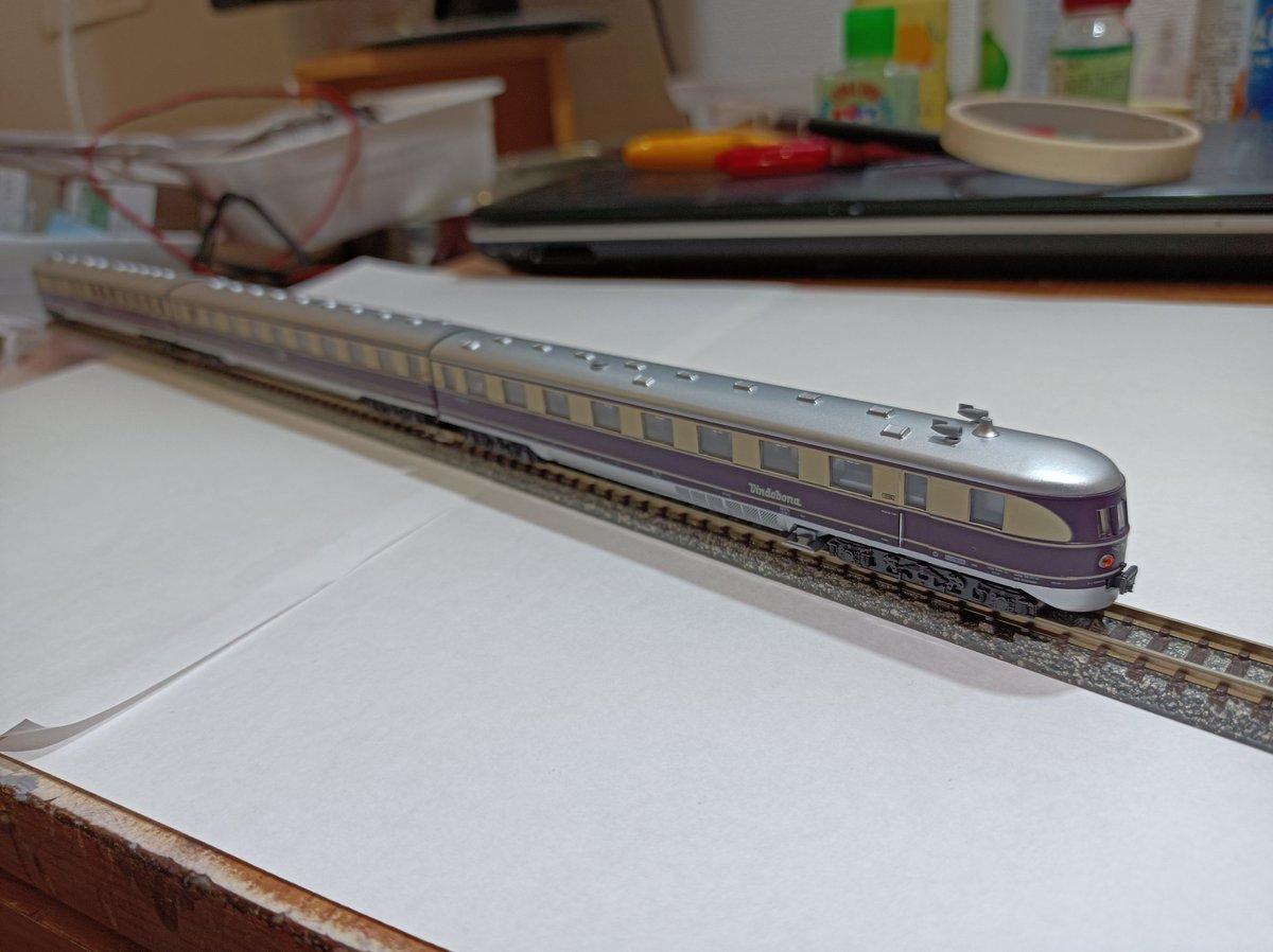 Hobbytrain(KATO製)のNゲージ、ドイツ国営鉄道SVT Kölnの中古品を購入