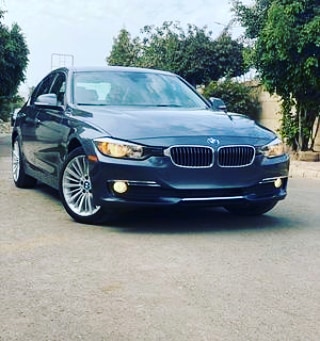 BmwSenegal's tweet photo. Résultats du jeu concours...

1 -  il s'agissait bien d'un tableau de bord d'une serie 3.
2- le modèle c'est une F30 320i 2015

 Où sont les gagnants ?

#BMWlovers
#BMWSenegal
#bmwseries3 https://t.co/OteRluLM4o