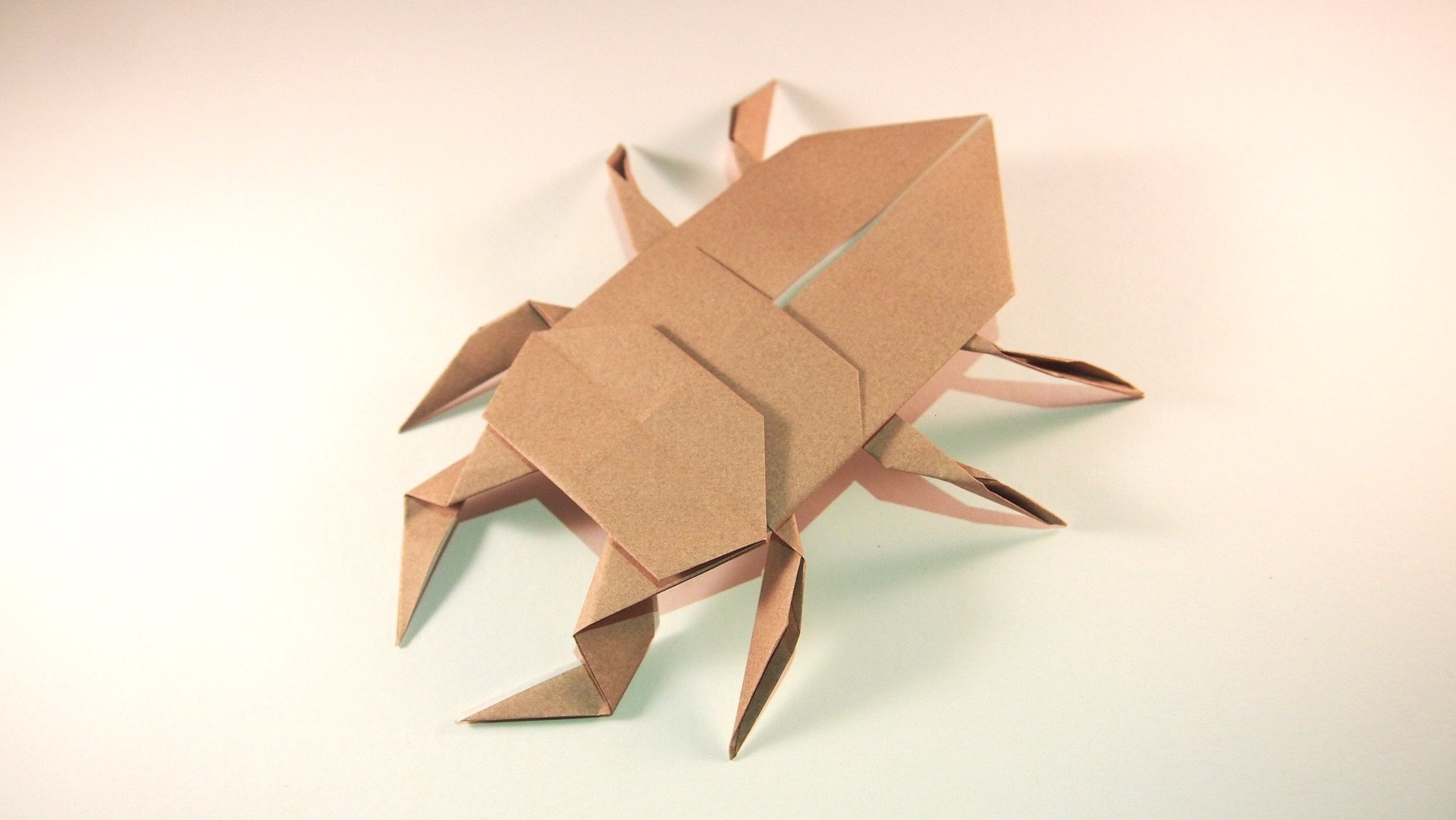Let S Origami 折り紙の折り方 Stag Beetle Origami クワガタの折り紙 3枚の折り紙 を使用して作るリアルなクワガタの折り方を紹介しています 作り方はプロフィールのリンクからどうぞ Origami Papercraft Hobby おりがみ 折り紙 手芸