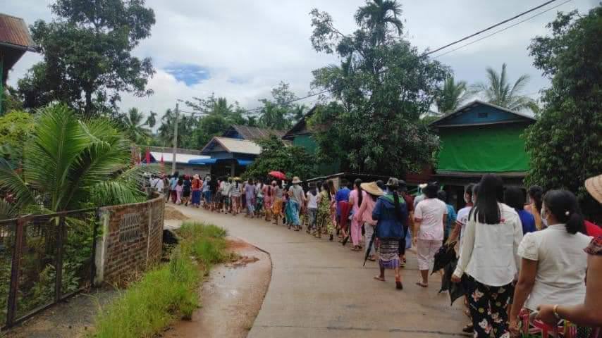 CherryL01610415's tweet photo. An anti-military protest took place today in Yebyu Village, Launglone Township. #WhatsHappeningInMyanmar  #June26Coup #MilkTeaAlliance   #GenocidalMilitary  https://t.co/LqtIjWe78z