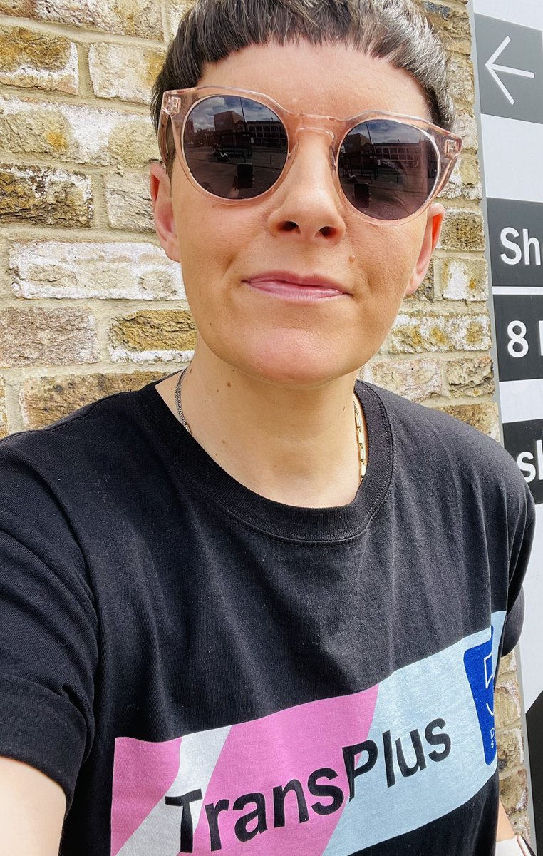 karengurney5's tweet photo. On my way… @transprideldn 🏳️⚧️ @56TSoho #TransPlus https://t.co/Gv0b0IIoOi