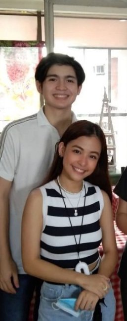 CandelaCruz19's tweet photo. Okey ung ginagawa ni kobie na pag may achievement c @iamandiabaya  hndi muna cia hype sa social media binibigay nya talaga moment kay andrea Yung tipong hndi cia nakikisali. By the way congrats Andi and Joaquin https://t.co/7ihy5tI2wP