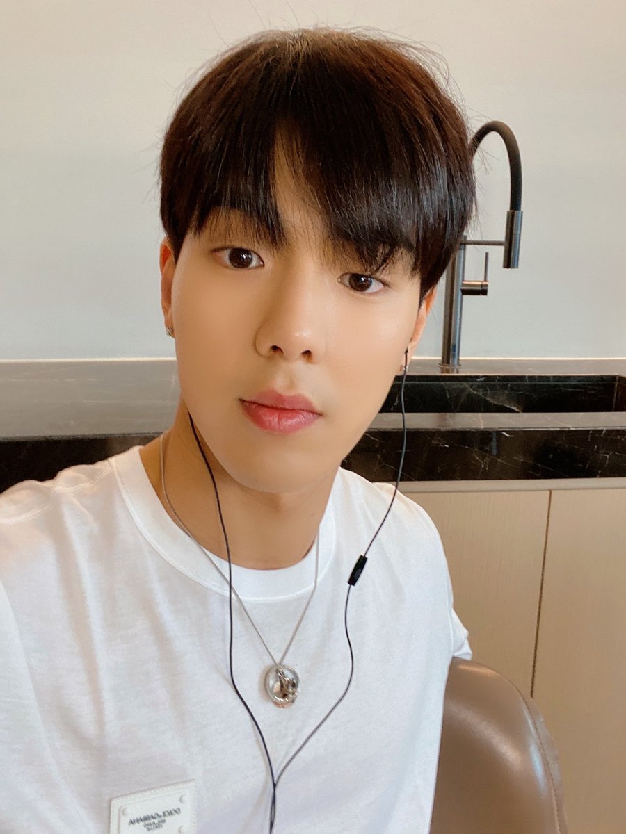 SHOWNU_FR's tweet photo. [TWITTER] 260621

"Je suis heureux qu'on ait pu se voir et c'était super sympa #ショヌ"

🇬🇧 forever70301
🇫🇷 #Capuce https://t.co/NiufxxgdhA