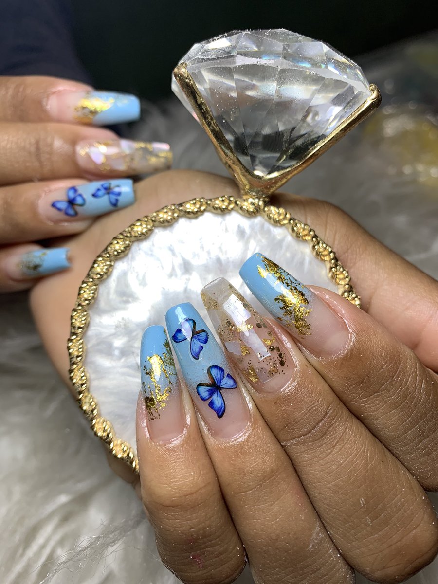 vaniadavp's tweet photo. 💙💙 Duplinha linda #unhasazul #babycolor #unhasencapsuladas https://t.co/r1lo9vu710