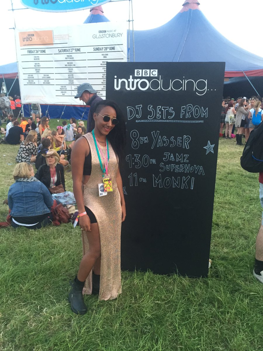 jamzsupernova's tweet photo. Carrying on the Glastonbury memories on @BBC6Music! Re-running live sets from Jay-z, Anderson Paak, Solange &amp; more plus #WeekendWarmUpMix I'm re-creating my set on the Wow stage from 2016! Lock in here till 3 > https://t.co/sZJdE18Nd7 https://t.co/ucxbn4DNTP