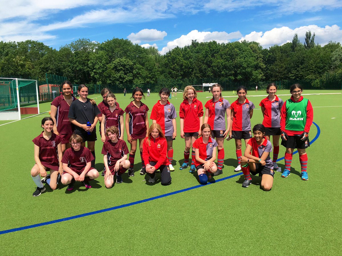 HighgateSpEx's tweet photo. Great to see our girls out on the pitch today, we can’t wait to kick off (!) the new season in September #HighgateFootball Thanks to @KGS_Sport for hosting ⚽️ https://t.co/Wuqy09WduS