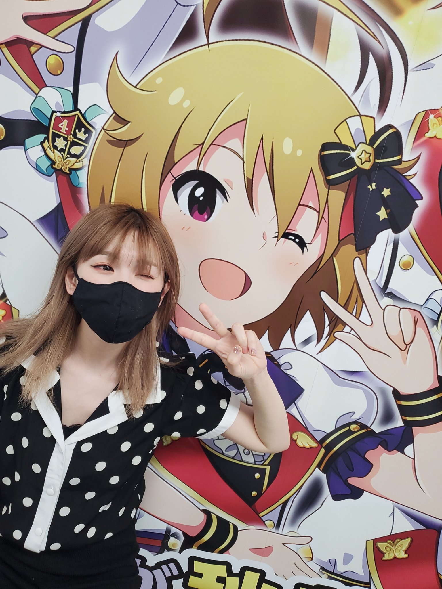 Machico Official 秋葉原がミリオンでいっぱいだよｫ きゃわきゃわあ By Machico 山 伊吹翼 ミリシタ4周年 ミリシタ T Co Yu2bpfxen5 Twitter