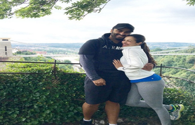 Malaika Arora shared a romantic picture and wished boyfriend Arjun Kapoor a happy birthday  