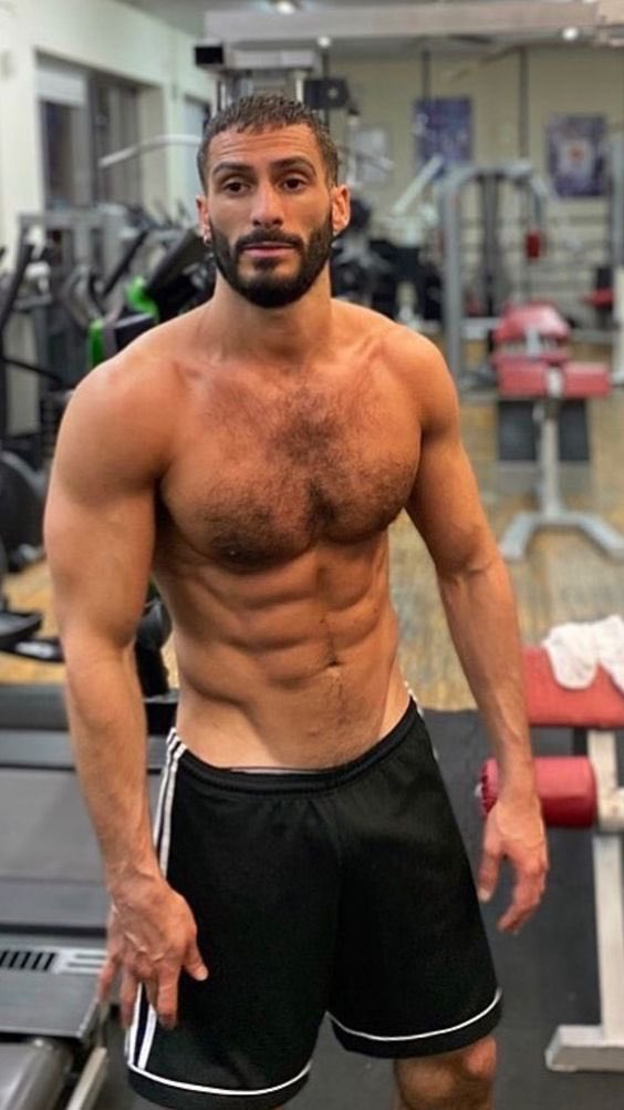 ?June 26, 2021? #hairsome #hairychest #hairygay #hairyfan #scruff #beardedhomo #beard #hairymen #gay
