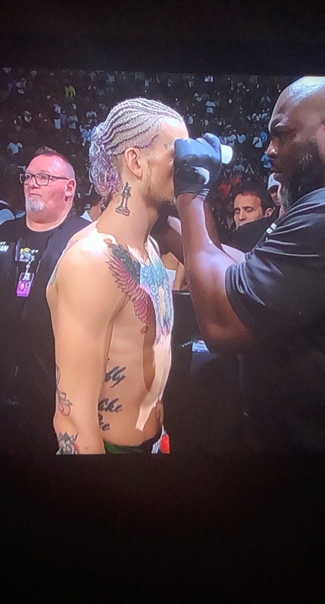 GranRoho's tweet photo. LETS FCKING GOOOO @NioRooch @SugaSeanMMA https://t.co/7kmWSkBwLX