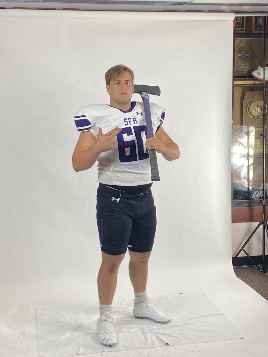 GaglianoNash's tweet photo. Had an amazing camp following an amazing unofficial visit, so grateful I got Offensive line MVP. Thank you @CoachNate_Young @CoachCarthel @CoachMattStorm https://t.co/NSxuZBMHX9