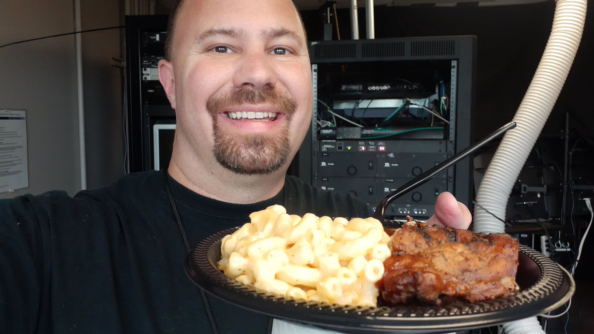 Big plate tonight 
Day 191 - 2,747 days in row - side of Ribs with Mac and Cheese - #day191 #day2747 #ribs #macandcheese #bigplate