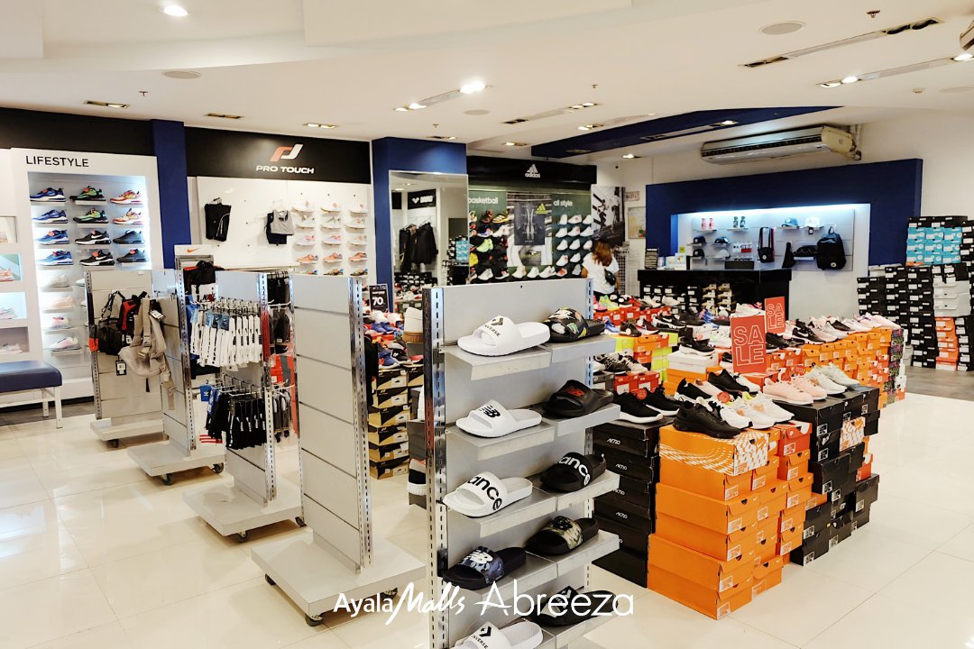 abreezatweets's tweet image. 🚨 SALE ALERT 🚨 Get up to an EXTRA 30% OFF on selected items at Planet Sports Abreeza! 👟🏃🏃‍♀️

Plus, get an EXTRA 15% OFF on your second item! (Up to maximum of 30% discount)

Catch these deals from now until July 20! #PlayStrong

📞: (082) 321-0783