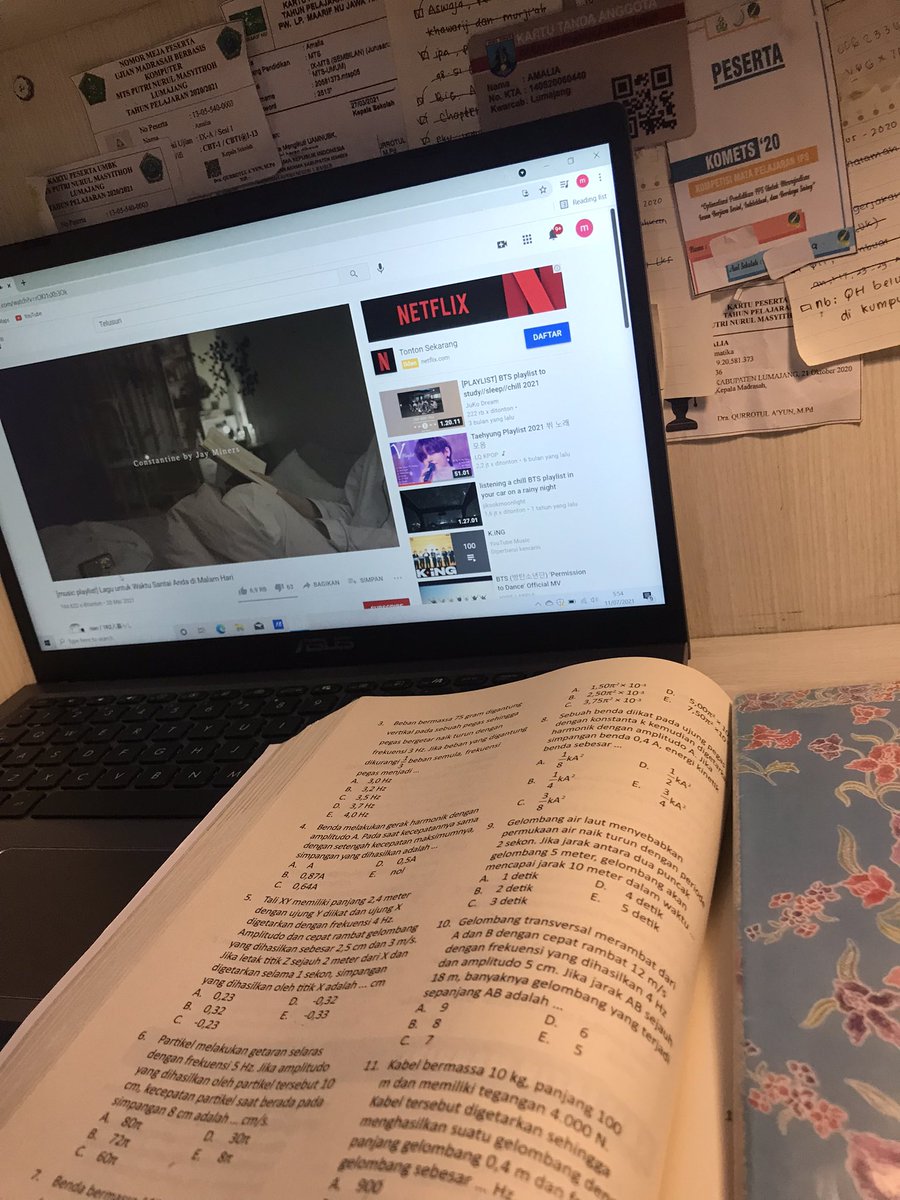 amlieea's tweet image. Sekarang jarang banget aku aktif twt,because harus nyiapin buat mpls.semangat yuk buat nyicil materi...