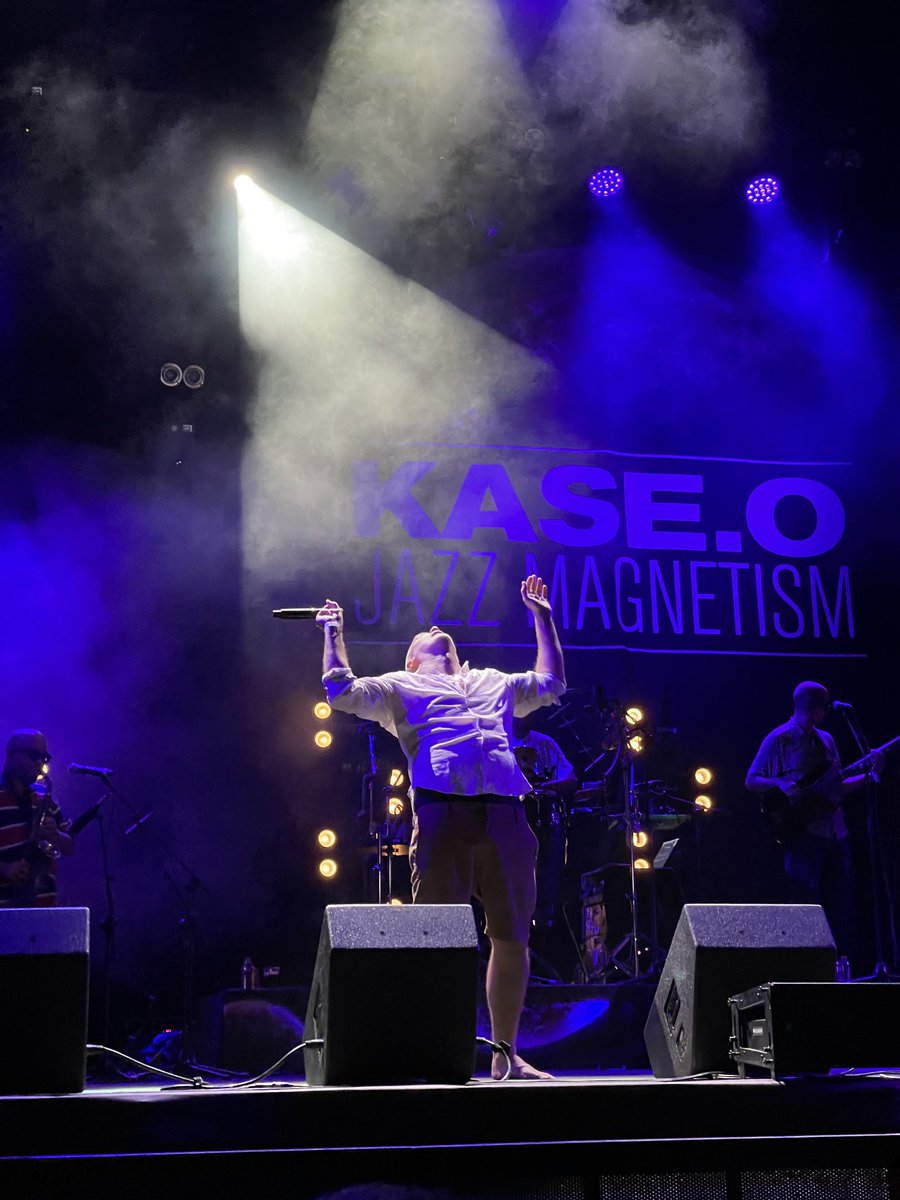 FranBarqueros's tweet photo. ⁦@KaseO_real⁩ dándonos todo esta noche en Murcia. https://t.co/3rlc40mPDd
