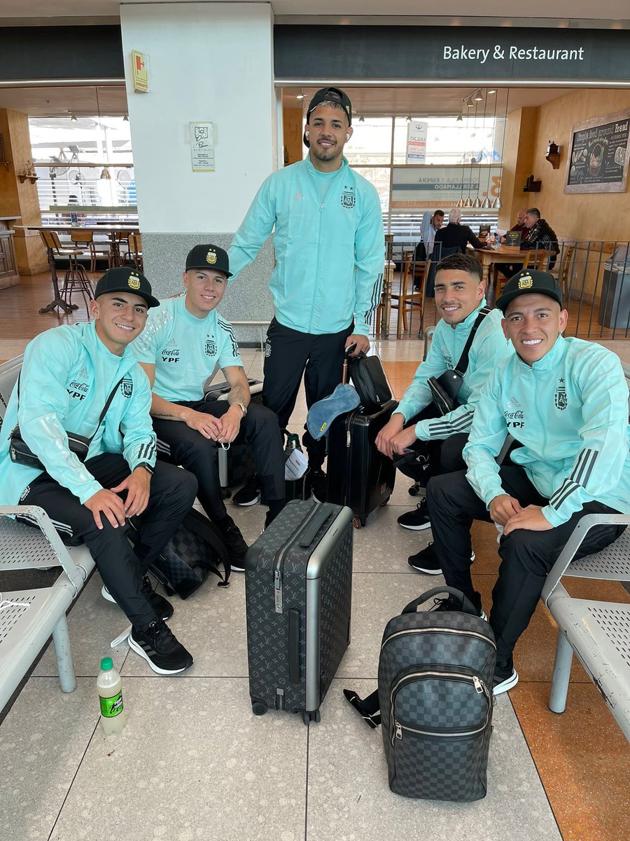 GuayoAlmada10's tweet photo. 🇯🇵💪🏾⚽️💙 https://t.co/2agnTfe2cH