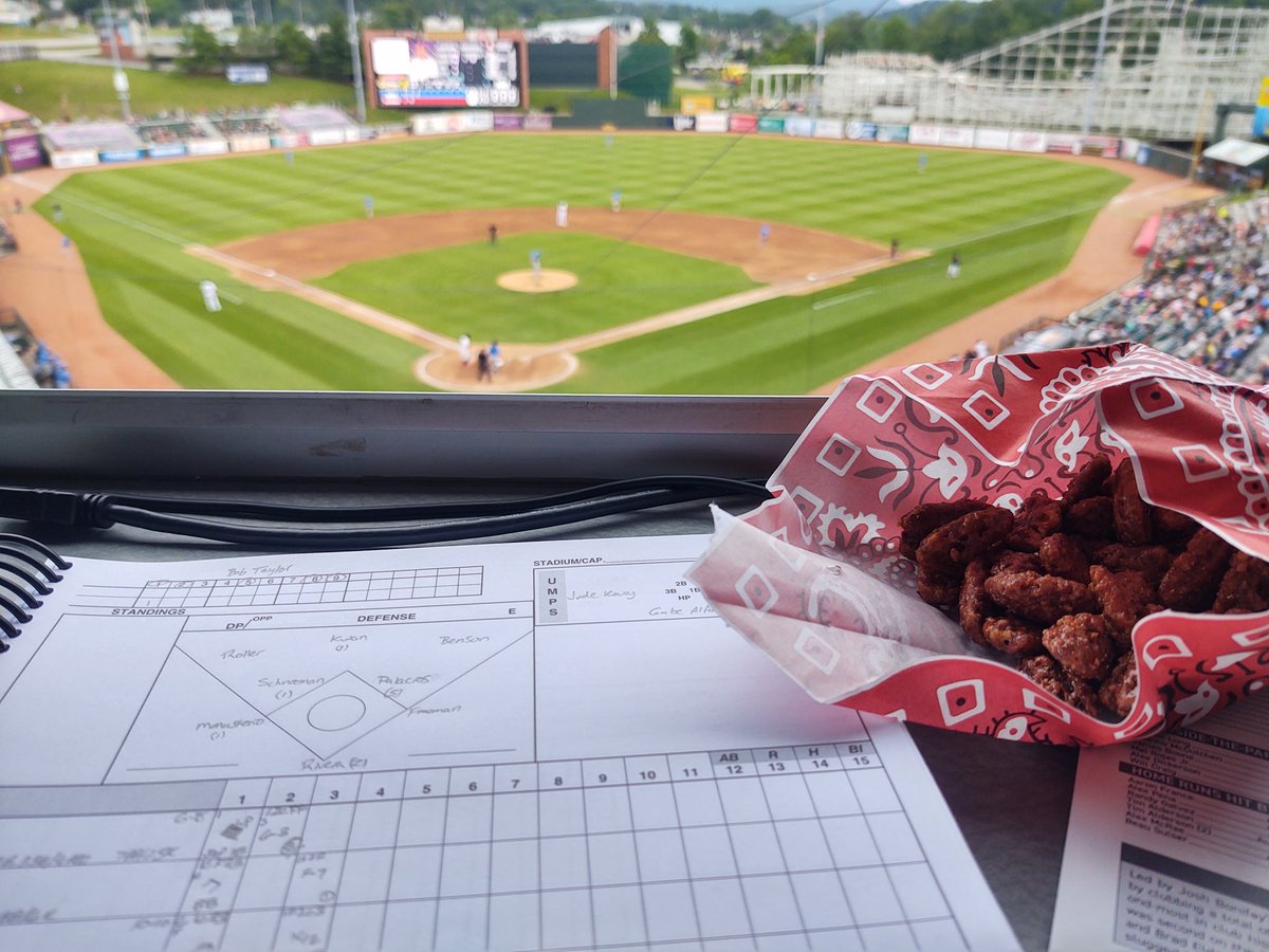 Jon Mozes tweet media