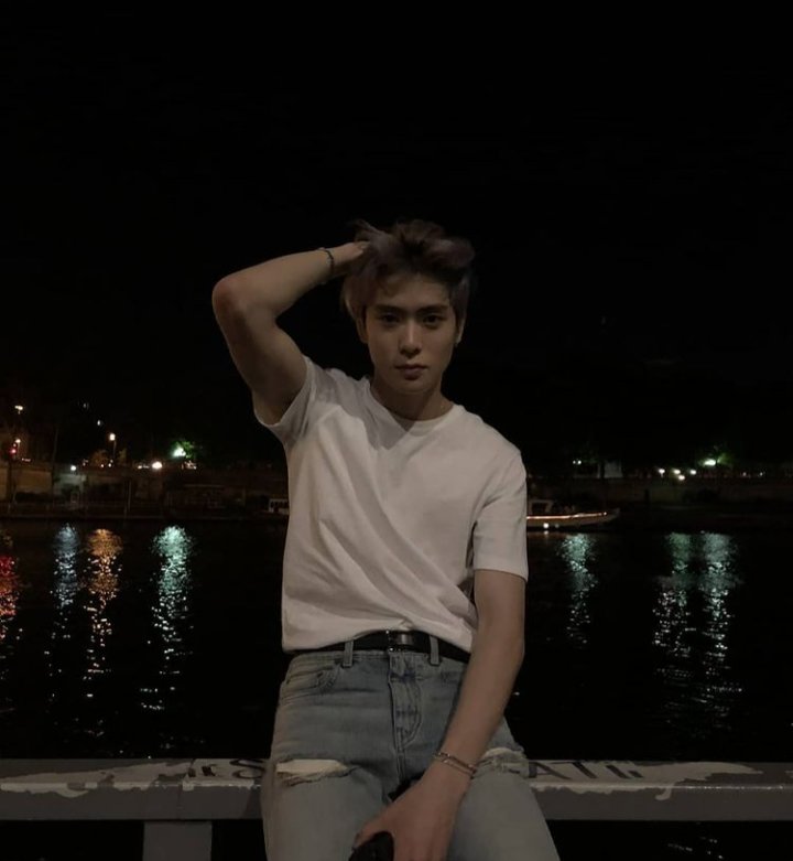 neosttwt's tweet photo. ⠀ ⠀ ،⠀ ⠀ ⛓ㅤㅤ𝙣ㅤ𝙨ㅤ𝙩ㅤㅤꜜ⠀⠀ ︵ㅤㅤ📷ㅤㅤu𝗽ㅤㅤ、ㅤㅤ✰ㅤㅤ #dɑ𝕥𝕖 ㅤㅤ. ㅤ⠀—⠀ ⠀›  @ThXTeam_twt 

Milán vino más guapo que nunca al #𝗧𝗵𝗫𝗧𝗲𝗮𝗺CB, a cantar junto a ellos #𝕋𝕙𝕏𝕋𝗙𝗿𝗲𝗲𝘇𝗲, dice que espera le den su autógrafo !! https://t.co/CeKEvwq01J