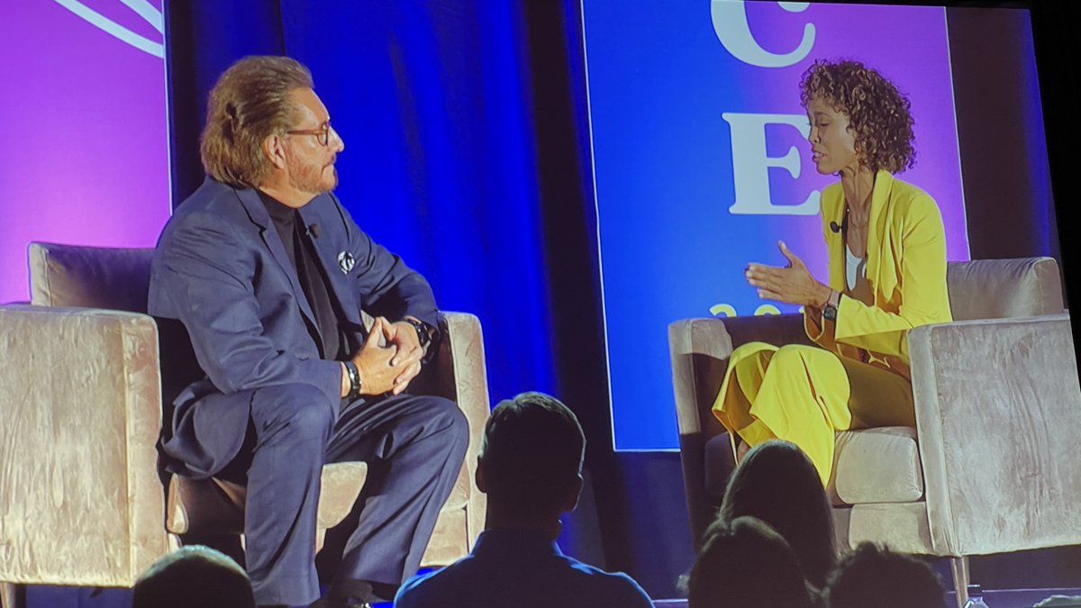 Powerful conversation between <a href="/scottmckain/">Scott McKain</a> + <a href="/sagesteele/">Sage Steele</a> 

Take the harder right, instead of the easier wrong… 

Also, I love that we got a little <a href="/steelers/">Pittsburgh Steelers</a> love on stage form Sage in that 🔥 yellow! 
#influence21