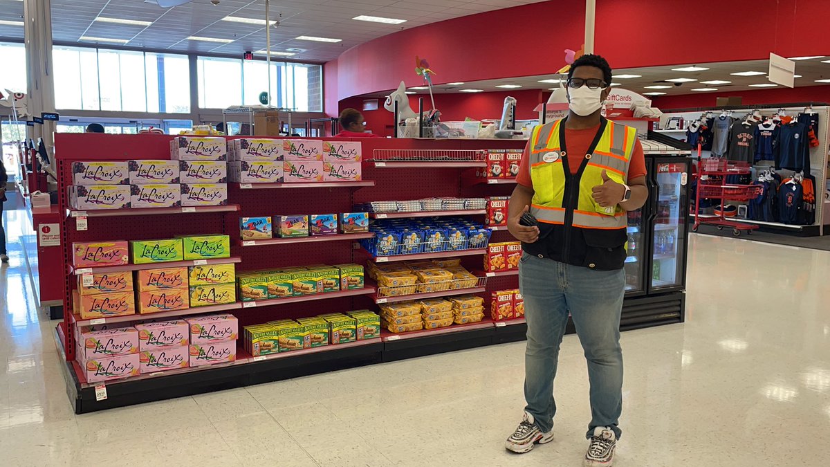 Wow! What a beautiful zone at checkout for our guests- great job Faison!